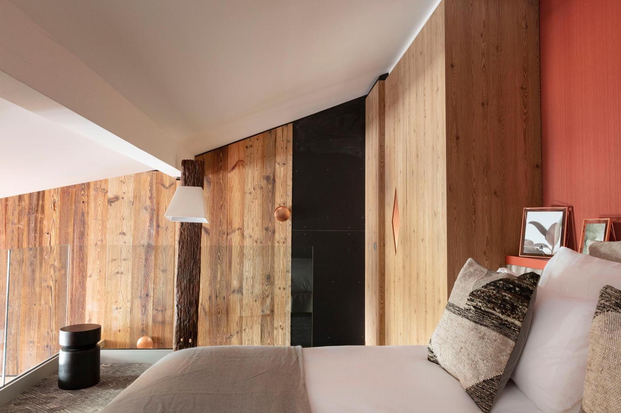 Grandes Rousses Hotel & Spa Alpe d'Huez Exterior foto A bedroom at the hotel