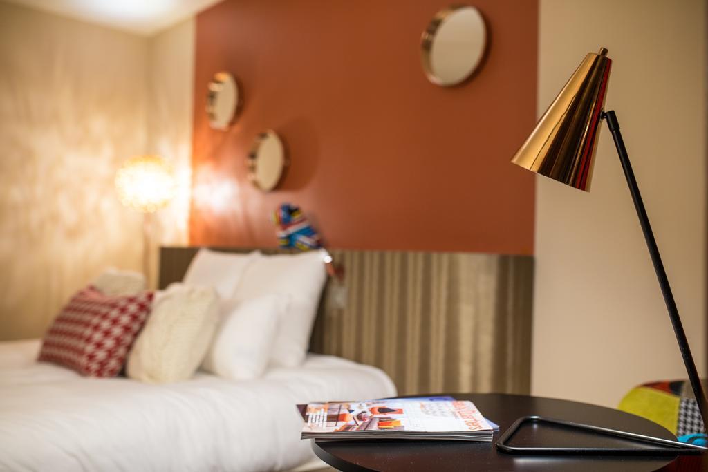 Grandes Rousses Hotel & Spa Alpe d'Huez Exterior foto A room at the hotel
