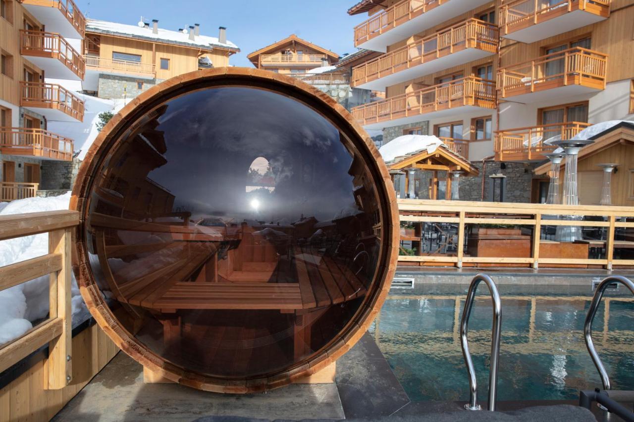 Grandes Rousses Hotel & Spa Alpe d'Huez Exterior foto A barrel sauna